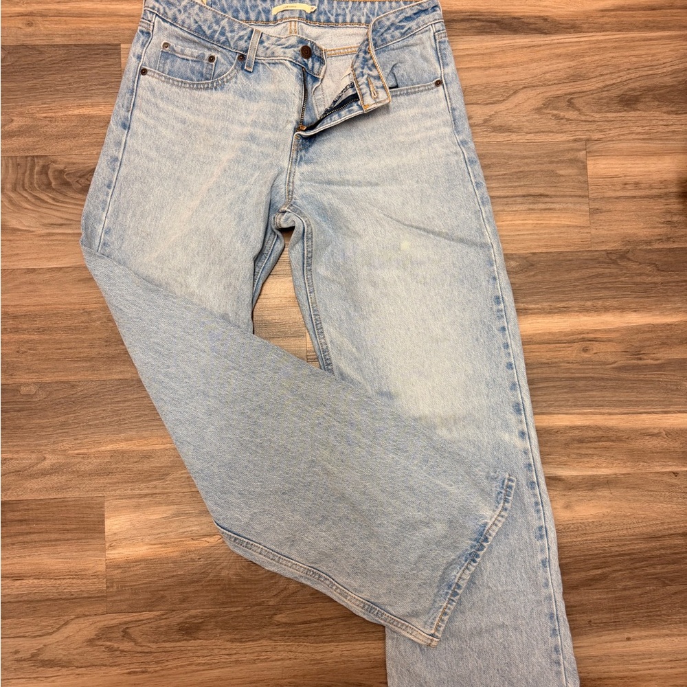 Levi low rise jeans